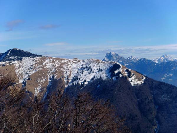 Südaufstieg aus dem Val di Lauco; links der Mte. Dauda
