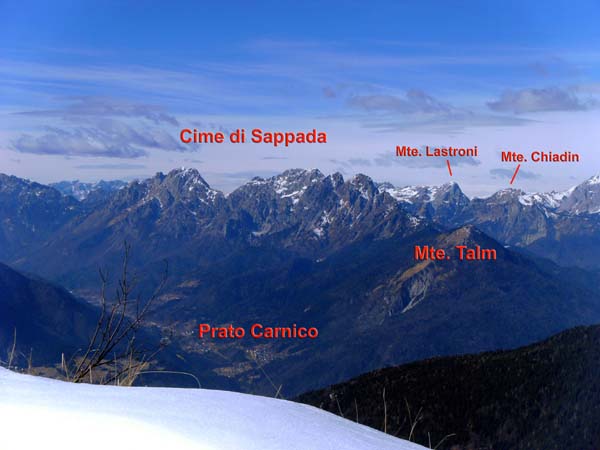 im WNW die Gegend um Sappada; der Monte Chiadin findet sich im Archiv Bergsteigen