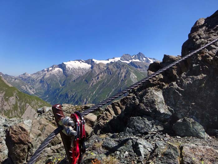 der Alpenhauptkamm zwischen Kalser Tauern und Großglockner der Alpenhauptkamm zwischen Kalser Tauern und Großglockner