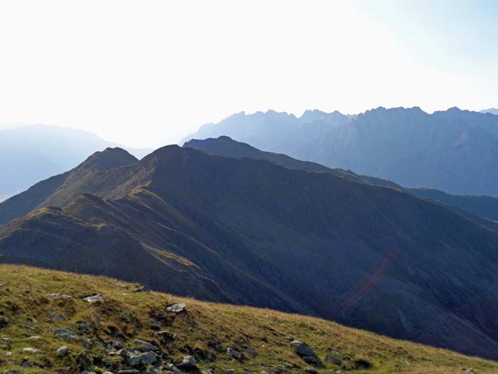 Rückblick von der Schönbergspitze über die Lavantspitzen zum Bösen Weibele