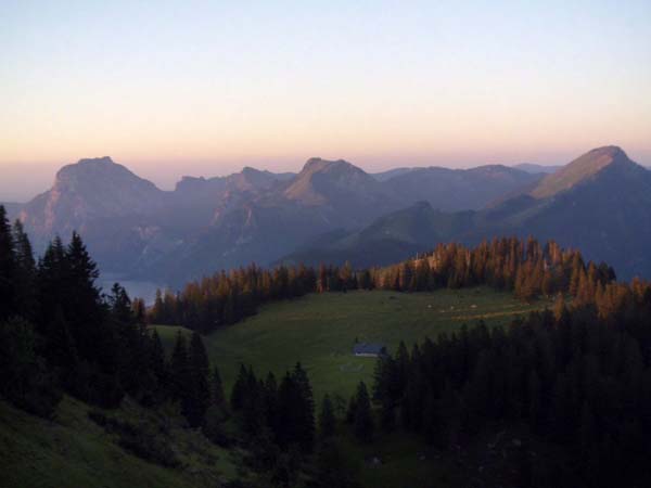 sommerliches Gipfelrätsel über der Brombergalm (auch der Eibenberg ist darunter) ...