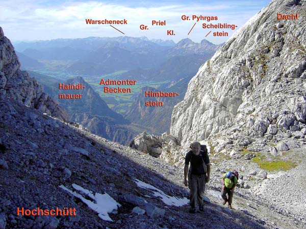 Hochschütt wird das große Schuttfeld am Fuß des Hochtormassivs genannt; Blick nach W