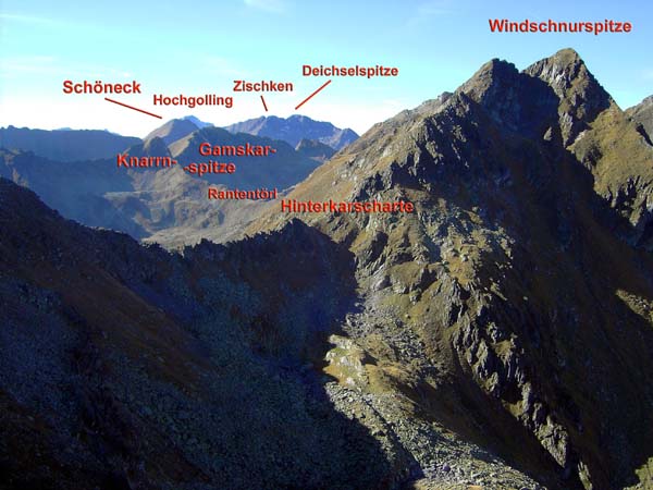 vom Westl. Lachkogel überblicken wir einen Teil unserer (stark verkürzten) Gratstrecke auf die Gamskarspitze; über die Hinterkarscharte verläuft der Höhenweg vom Rantensee