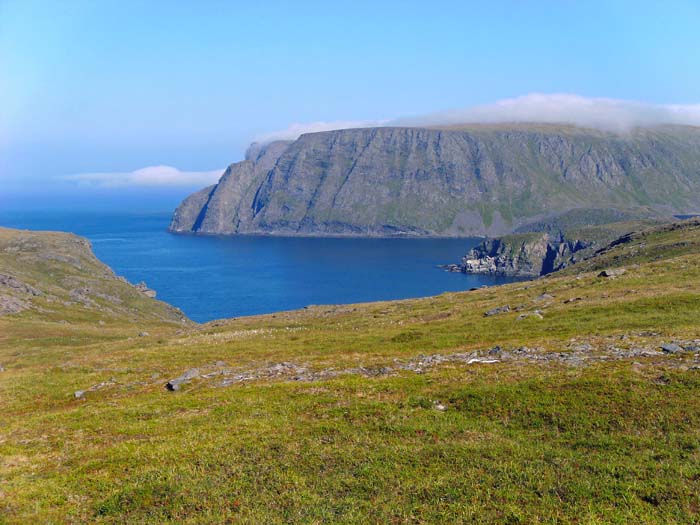 am Rand des Fjells zeigt sich erstmals das berühmte Nordkap