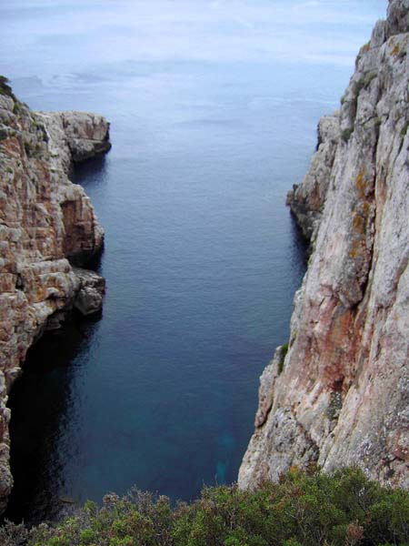 ... die rassigste Bucht Lastovos mit lohnenden DWS-Klettereien - Male stijene