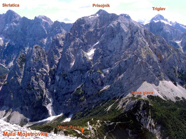 Gipfelblick von der Kleinen Mojstrovka nach Osten