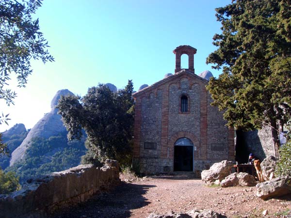Sant Benet dient heute als einfach bewirtschafteter Stützpunkt für Wanderer und Kletterer