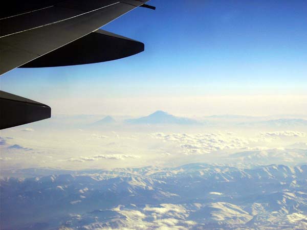 Ararat und ostanatolisches Hochland von NNW, auf dem Flug Wien-Delhi