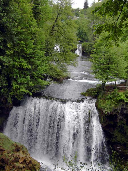 die Wasserfälle von Slunj, ca. 30 km nördl. der Plitvicer Seen gelegen ...