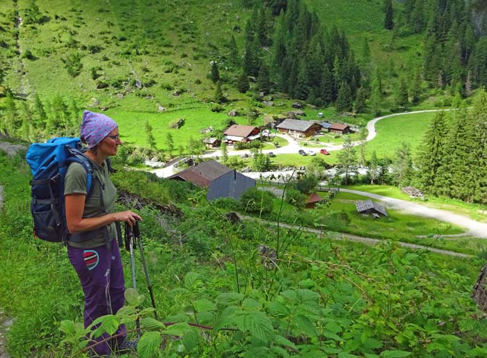 ... hinunter zur Islitzer Alm und zum Ausgangspunkt unserer Runde in Ströden ... hinunter zur Islitzer Alm und zum Ausgangspunkt unserer Runde in Ströden