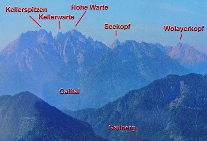 ... im SSW die höchsten Berge der Karnischen Alpen vor Augen
