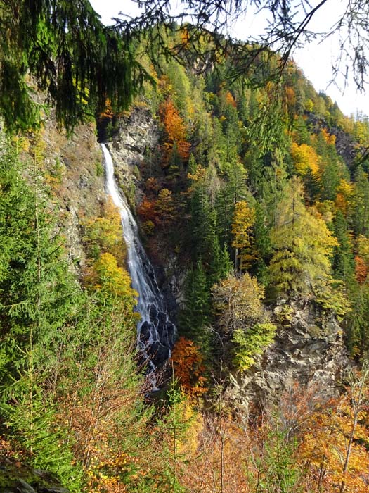 kaum 400 Hm über dem Talboden: der Klammbach-Wasserfall am „Raketensteig“ zum Stagor                              