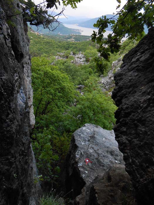 ein Felsgarten voller Überraschungen mit etlichen ungesicherten Kletterstellen beim Aufstieg zum Čakotin