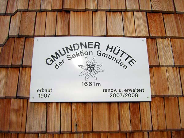 über die letzten paar Meter des Hernlersteiges gelangt man schließlich zur Gmundner Hütte