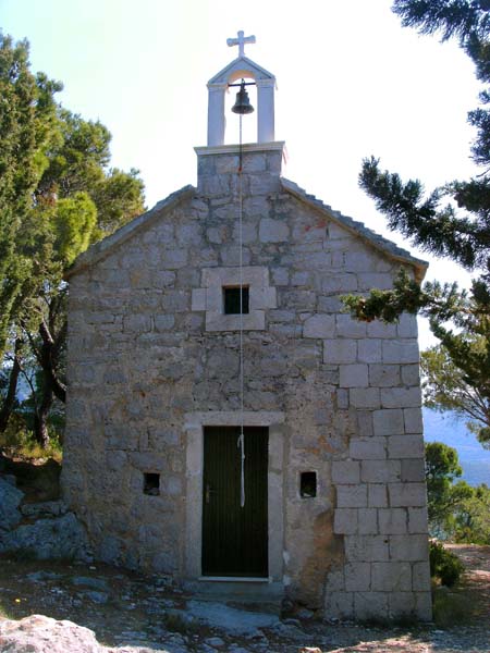 bei der kleinen Kapelle Sveti Blaž, hoch über der Stadt Komiža, schließt sich langsam der Kreis ...