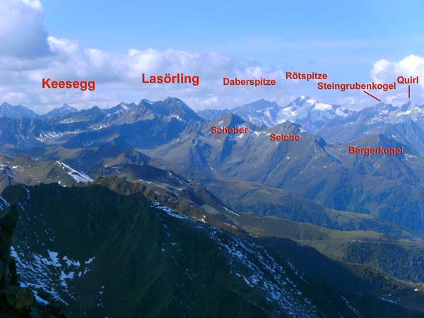 wnw. reicht die Gipfelkette vom Panargenkamm (links) bis zum Talschluss des Virgentales