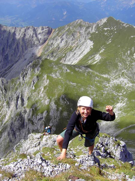 Birgit am Ausstieg - wie's aussieht, war ihre erste Alpintour sicher nicht die letzte