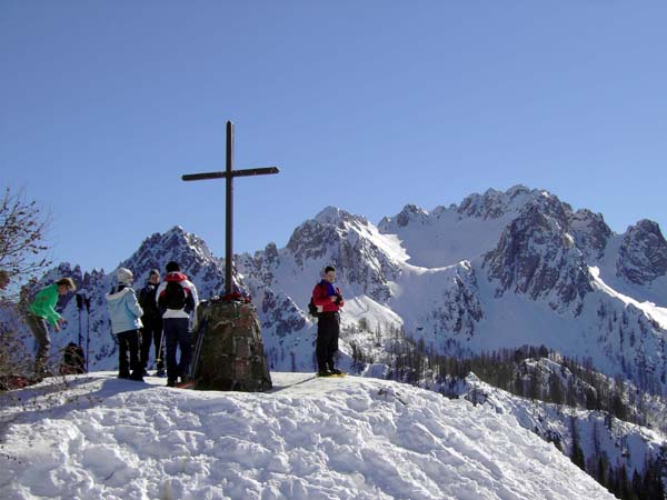 Gipfelkreuz am Monte Santo gegen S (Cacciatore)