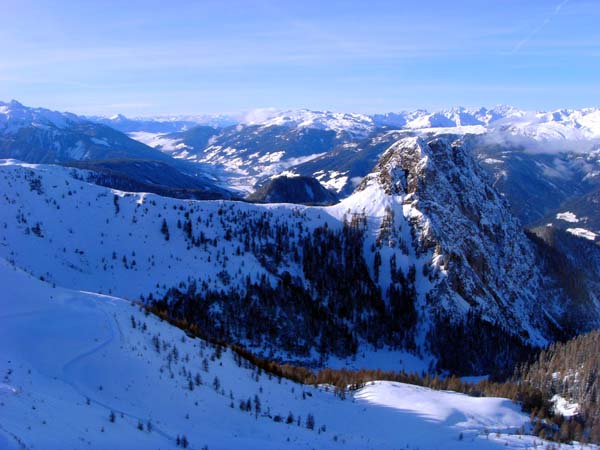 Gipfelschau vom Golzentipp: im W Pustertal und Villgratner Berge, im Vordergrund der Spitzenstein