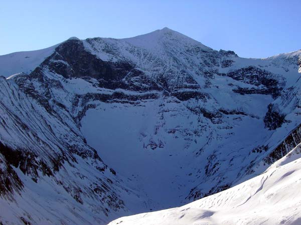 auf dem Rosskopfsattel wird der Blick frei aufs richtige Hochgebirge (Tenn Nordwand)
