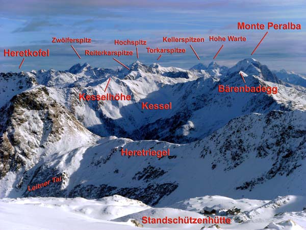 unser Blick folgt dem Hauptkamm der Karnischen Alpen nach O bis zu den höchsten Bergen der Kette