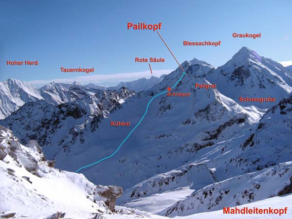 der beste Überblick zur Gipfelbesteigung bietet sich von NW, etwa vom selten erstiegenen Mahdleitenkopf (s. Archiv)