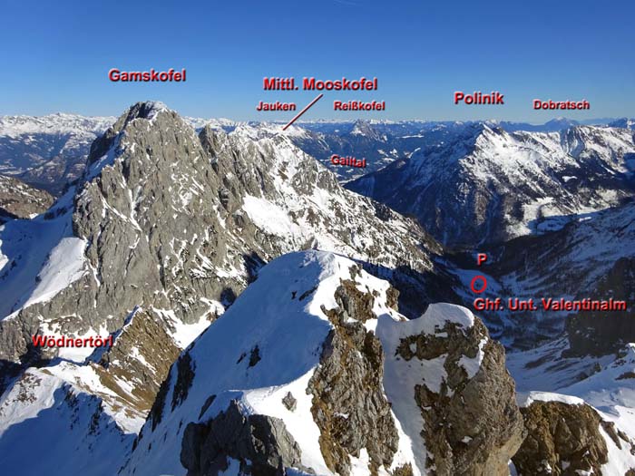 Gipfelblick nach Osten; den Polinik und den sehr selten bestiegenen Mittleren Mooskofel gibt's im Archiv Bergsteigen