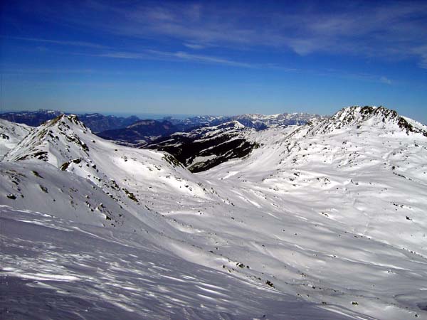 Gipfelblick gegen NNO, rechts Kröndlhorn, dann Nadernachjoch und Tristkopf