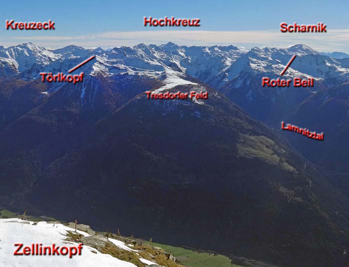 verloren im Gipfelmeer der Kreuzeckgruppe ist unser Berg nur von Eingeweihten auszumachen: Blick aus NW übers Mölltal