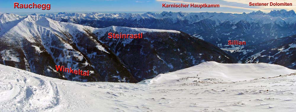Steinrastl von Norden, von der Gabesitten-Südabfahrt; nach links zieht der Kamm über Rauchegg und Weißlachberg weiter zu Gumriaul (s. Archiv Schitouren) und Gölbner